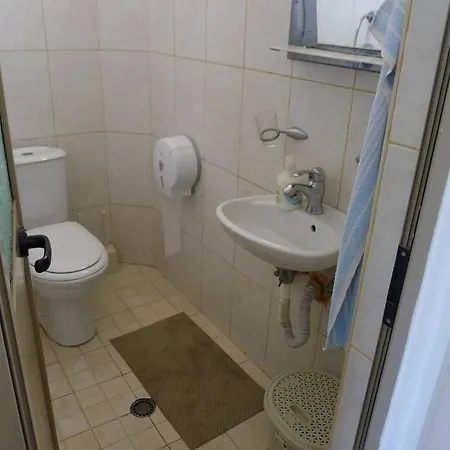 Summer House - For 2 People In 2nd Floor *