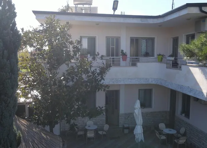Summer House - For 2 People In 2nd Floor