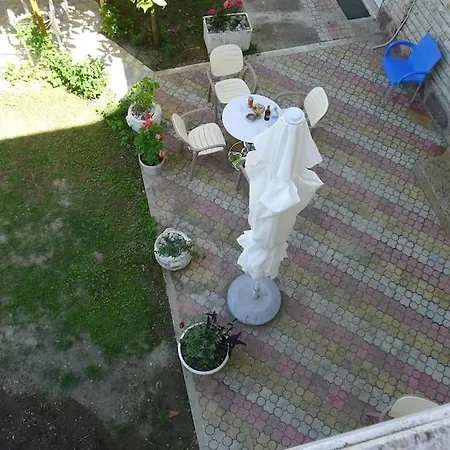 Summer House - For 2 People In 2nd Floor * Velipojë