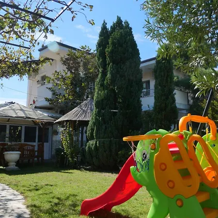 Сasa de vacaciones Summer House - For 2 People In 2nd Floor