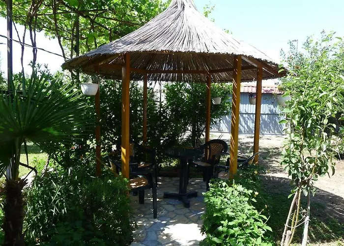 Summer House - For 2 People In 2nd Floor *